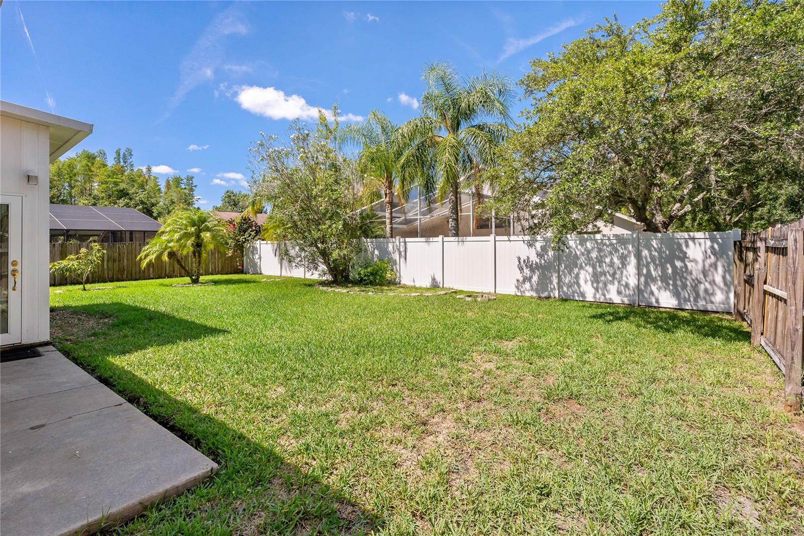 Image 53 of 76 For 19206 Ivy Oak Way