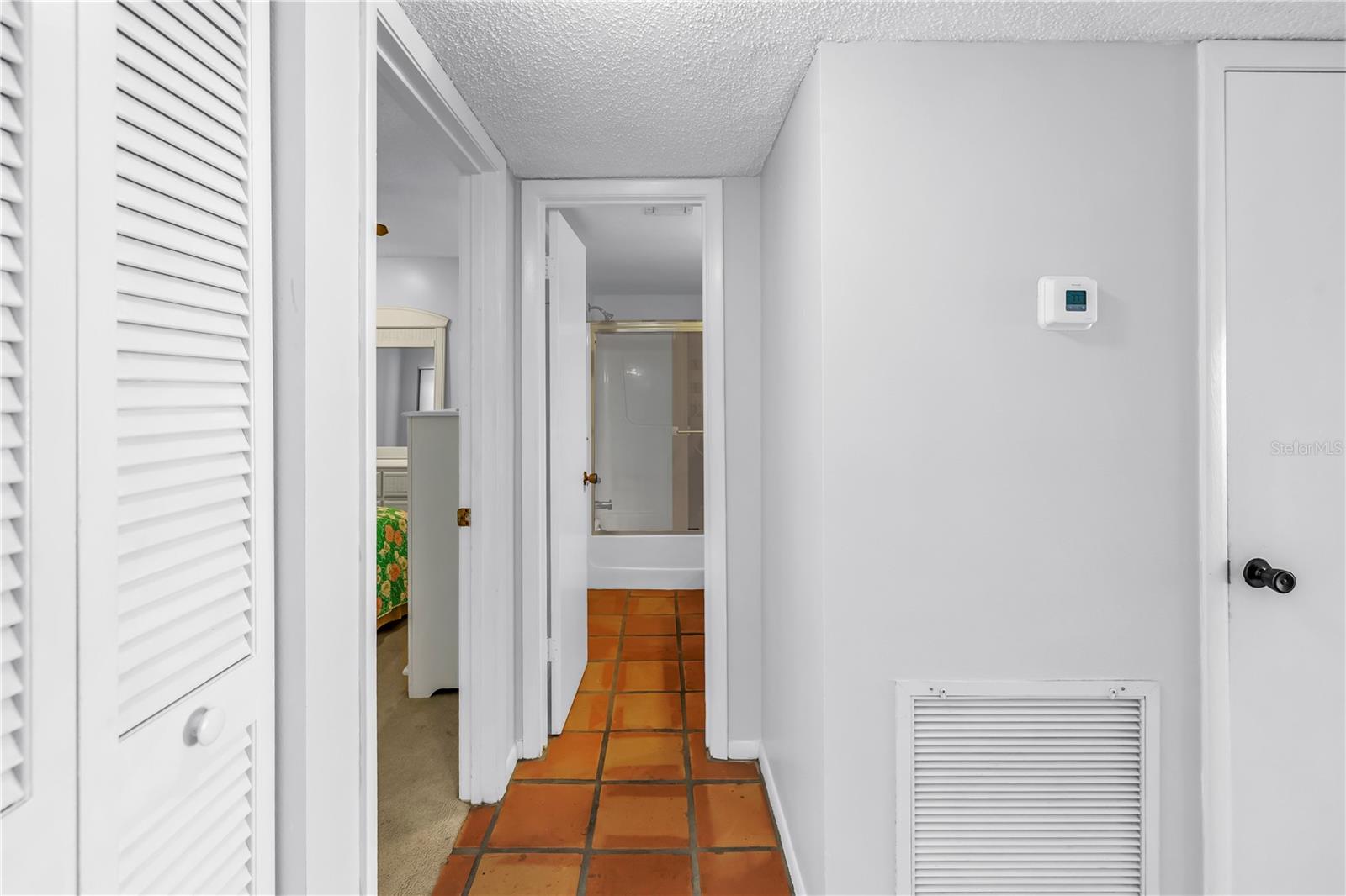 Image 18 of 62 For 340 Pinellas Bayway S 205