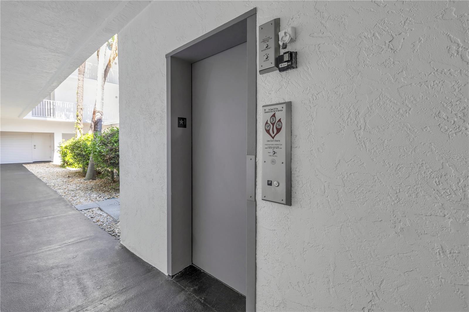 Image 33 of 62 For 340 Pinellas Bayway S 205