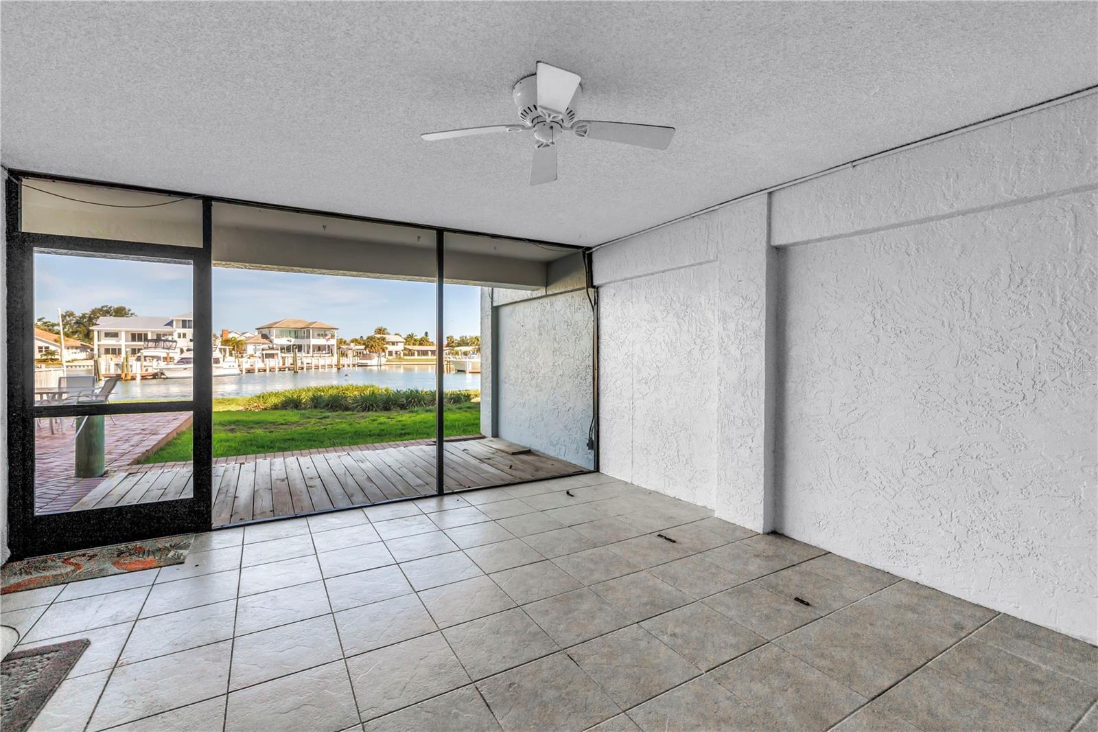 Image 37 of 62 For 340 Pinellas Bayway S 205