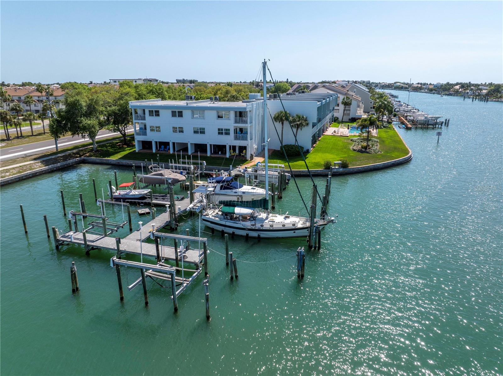 Image 47 of 62 For 340 Pinellas Bayway S 205