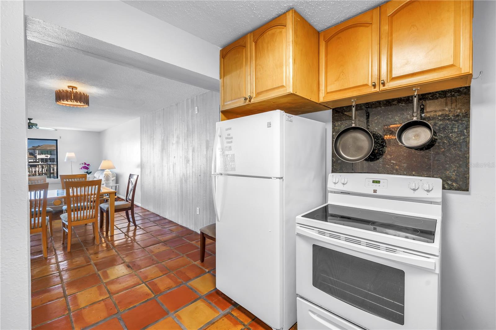 Image 7 of 62 For 340 Pinellas Bayway S 205