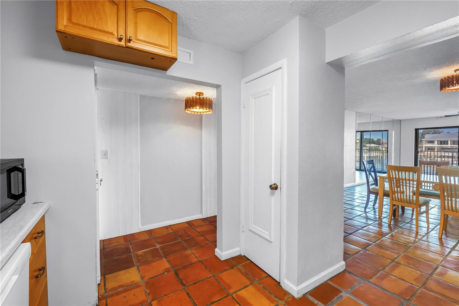 Image 9 of 62 For 340 Pinellas Bayway S 205