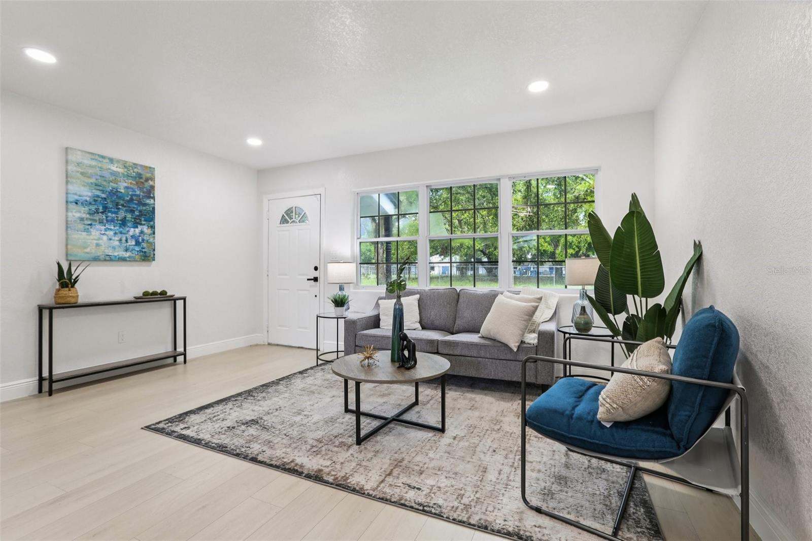 Image 11 of 29 For 6 Orion Avenue