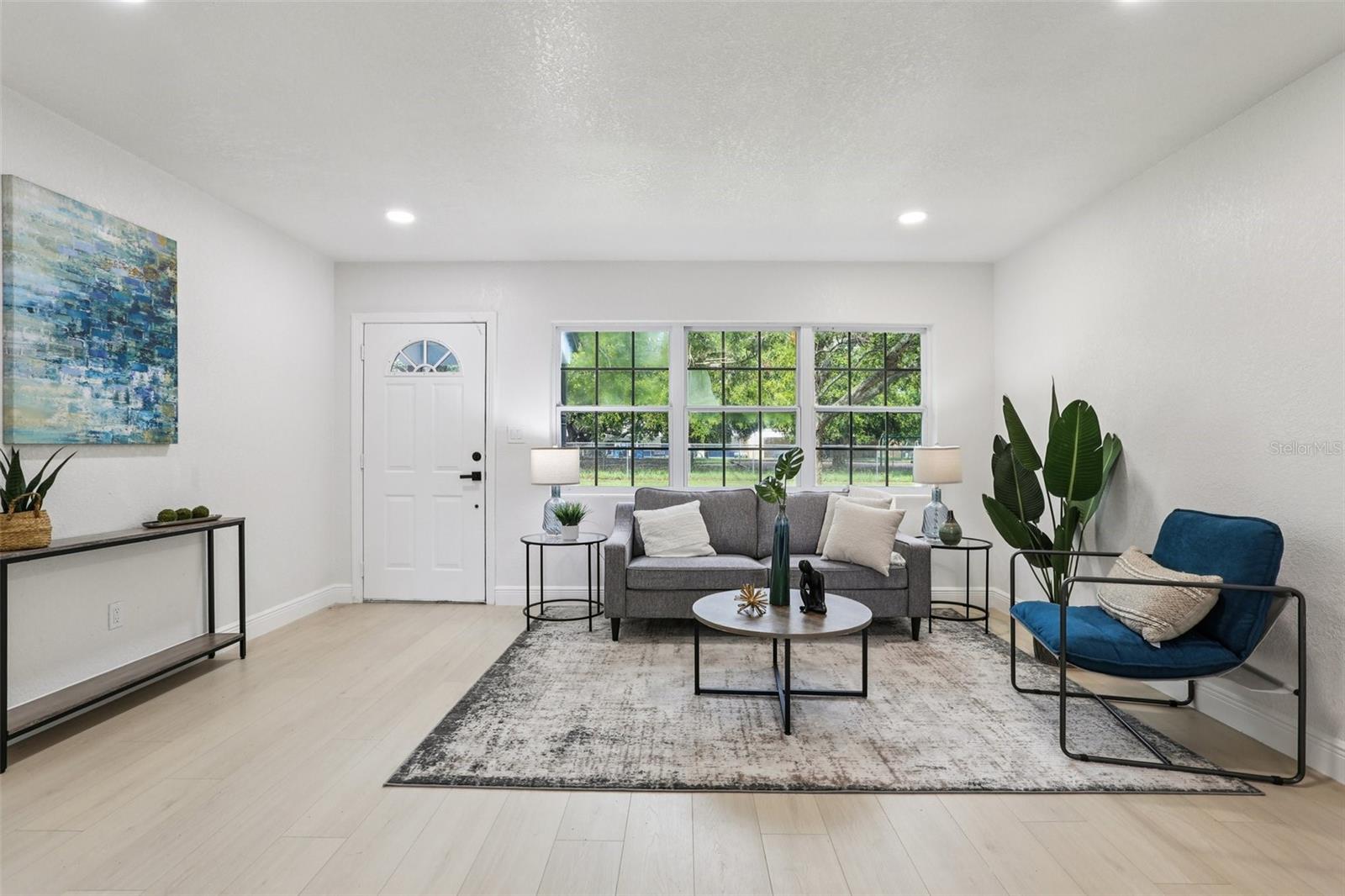 Image 12 of 29 For 6 Orion Avenue