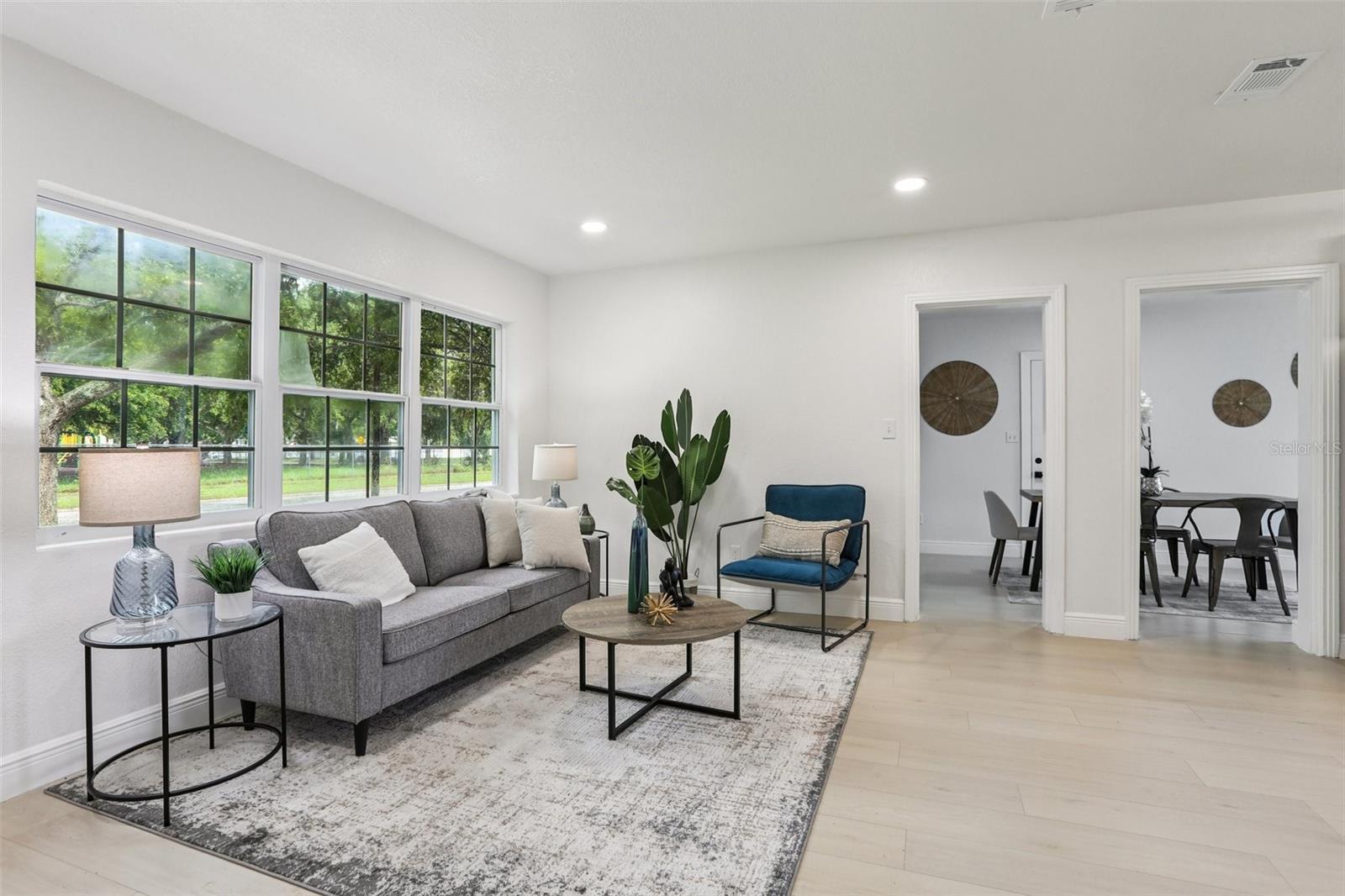 Image 13 of 29 For 6 Orion Avenue