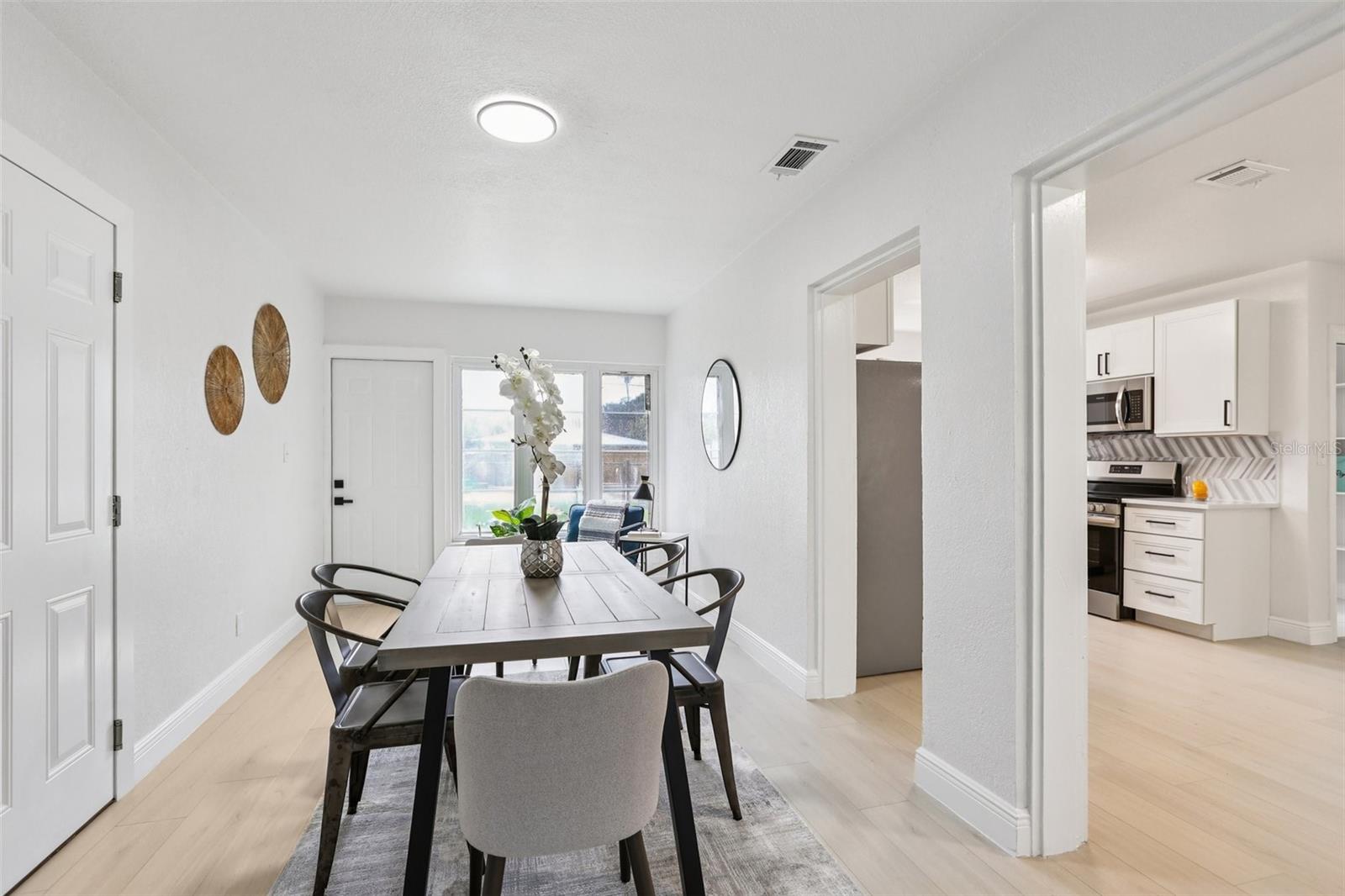 Image 14 of 29 For 6 Orion Avenue