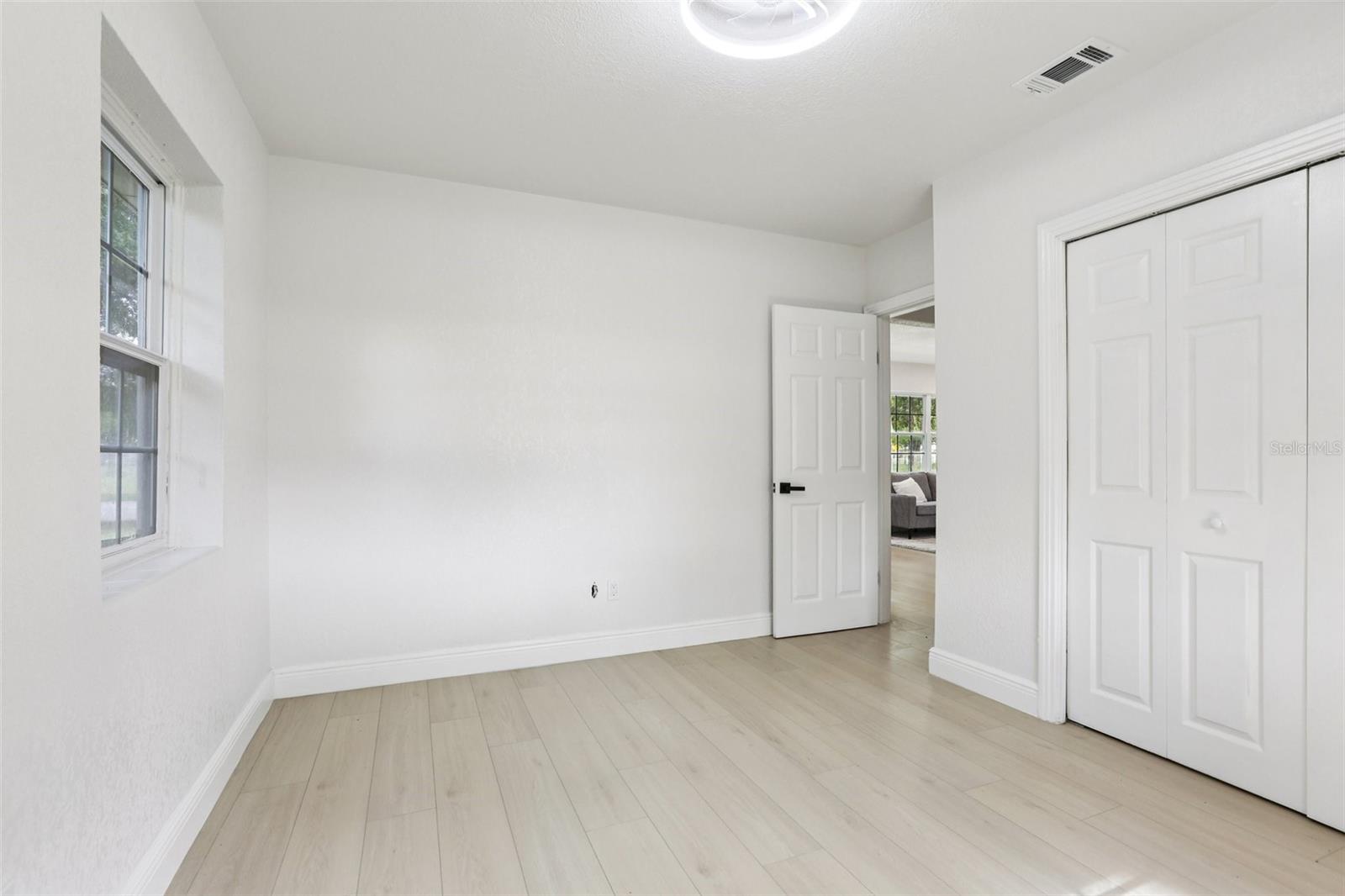 Image 18 of 29 For 6 Orion Avenue