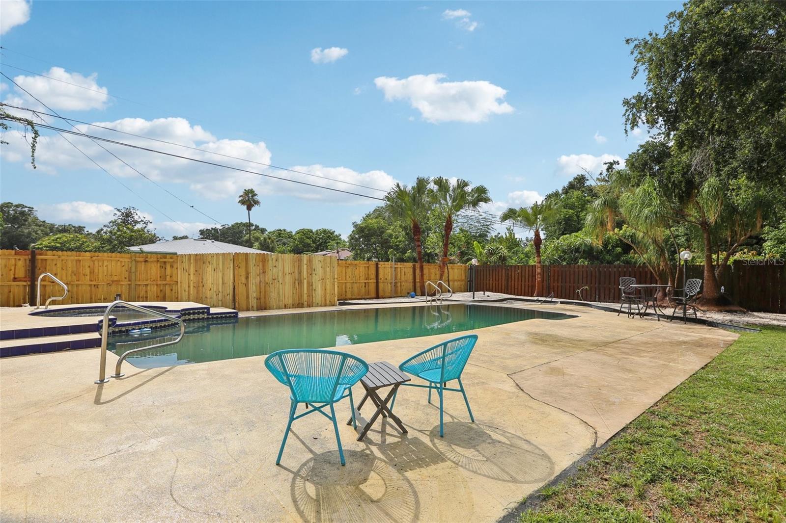 Image 22 of 29 For 6 Orion Avenue