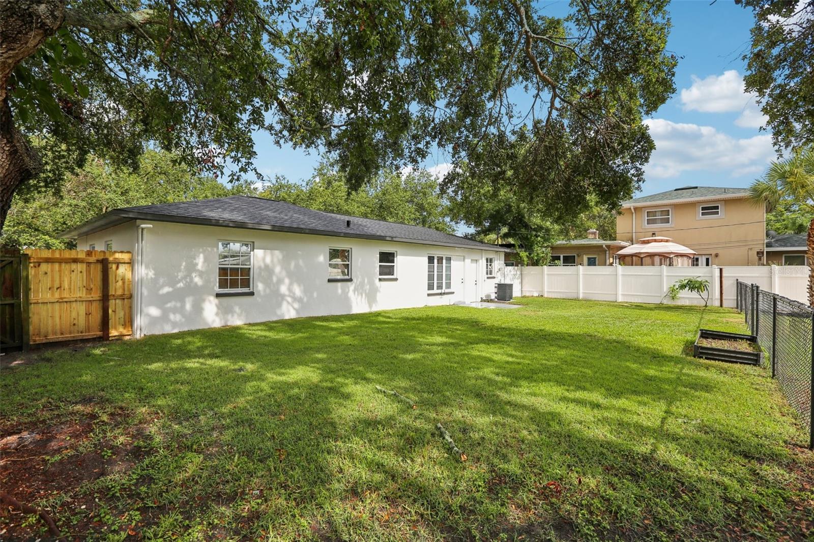 Image 24 of 29 For 6 Orion Avenue