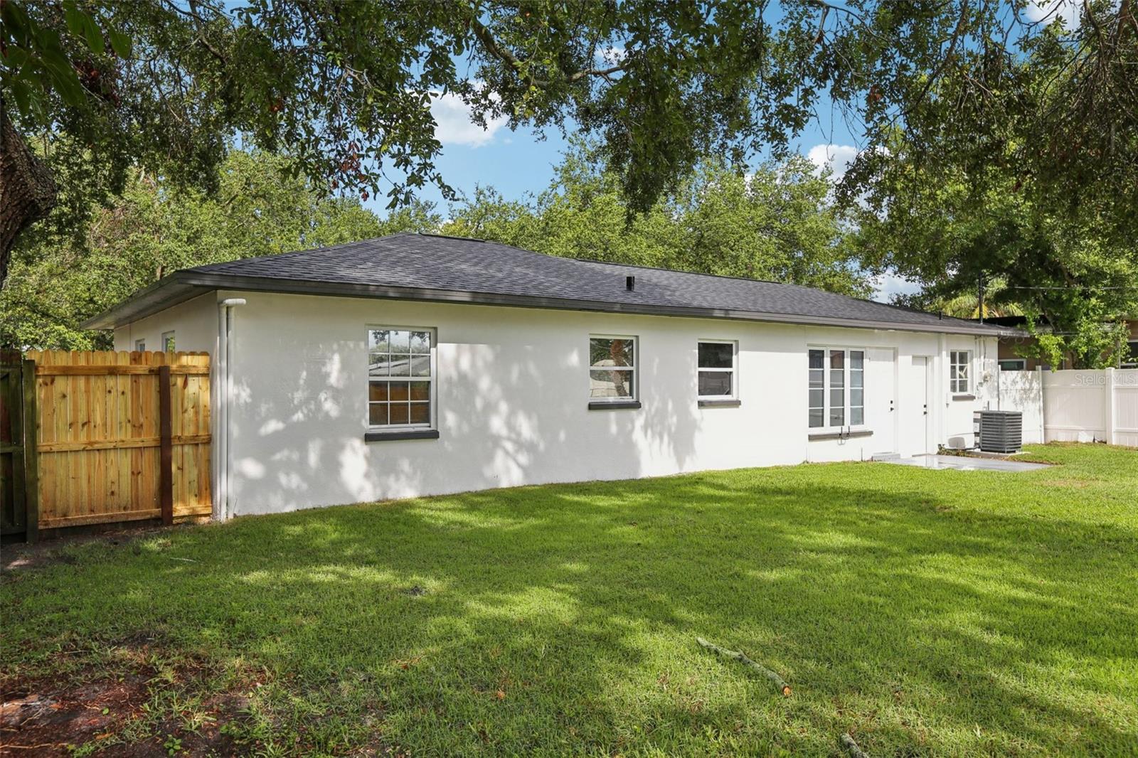 Image 25 of 29 For 6 Orion Avenue