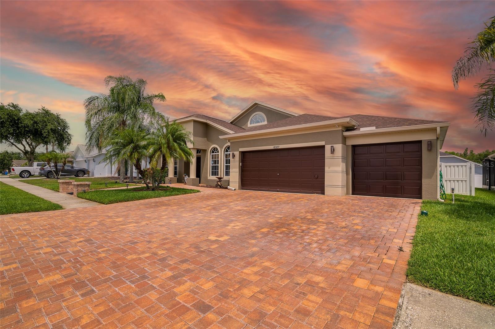 Image 33 of 34 For 10327 Meadow Crossing Drive