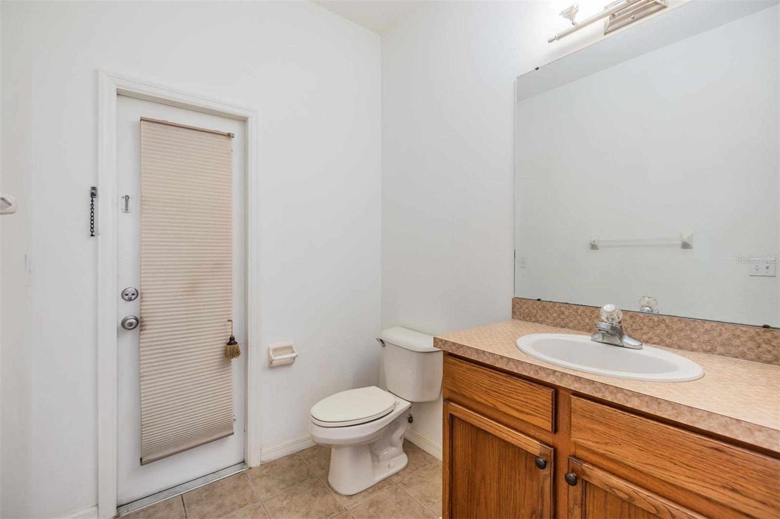 Image 7 of 30 For 8219 Canterbury Lake Boulevard