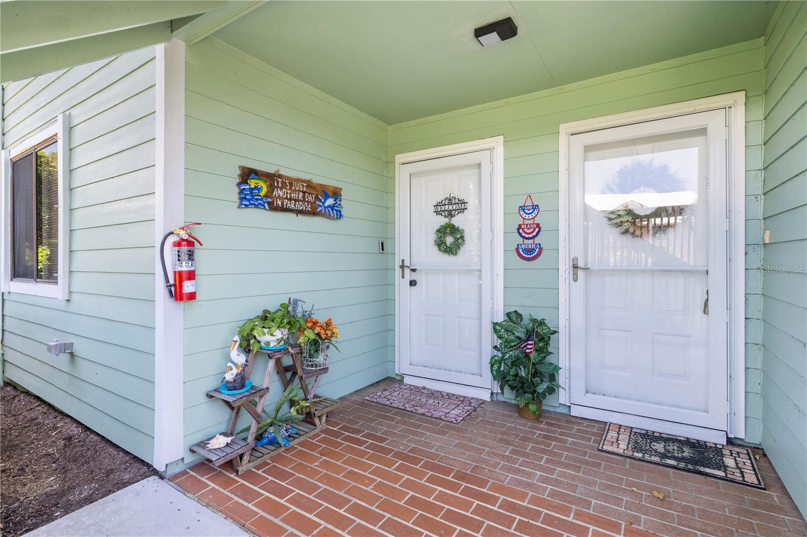 Image 3 of 47 For 5725 Pelican Pointe Drive 1