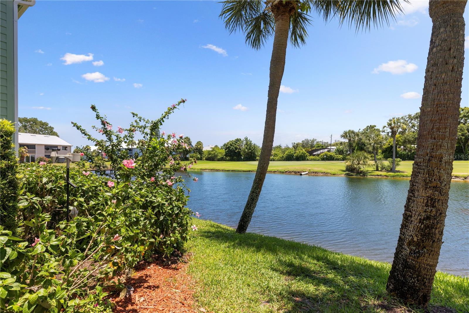 Image 34 of 47 For 5725 Pelican Pointe Drive 1