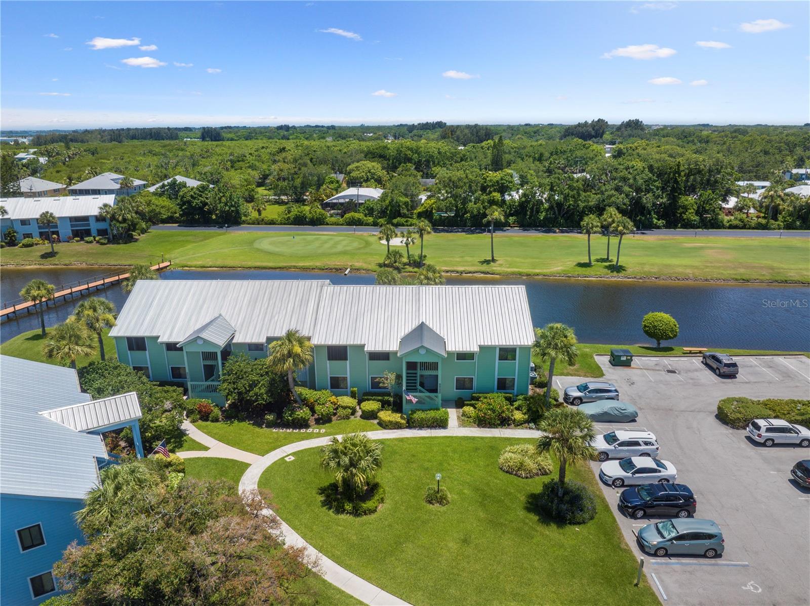 Image 38 of 47 For 5725 Pelican Pointe Drive 1