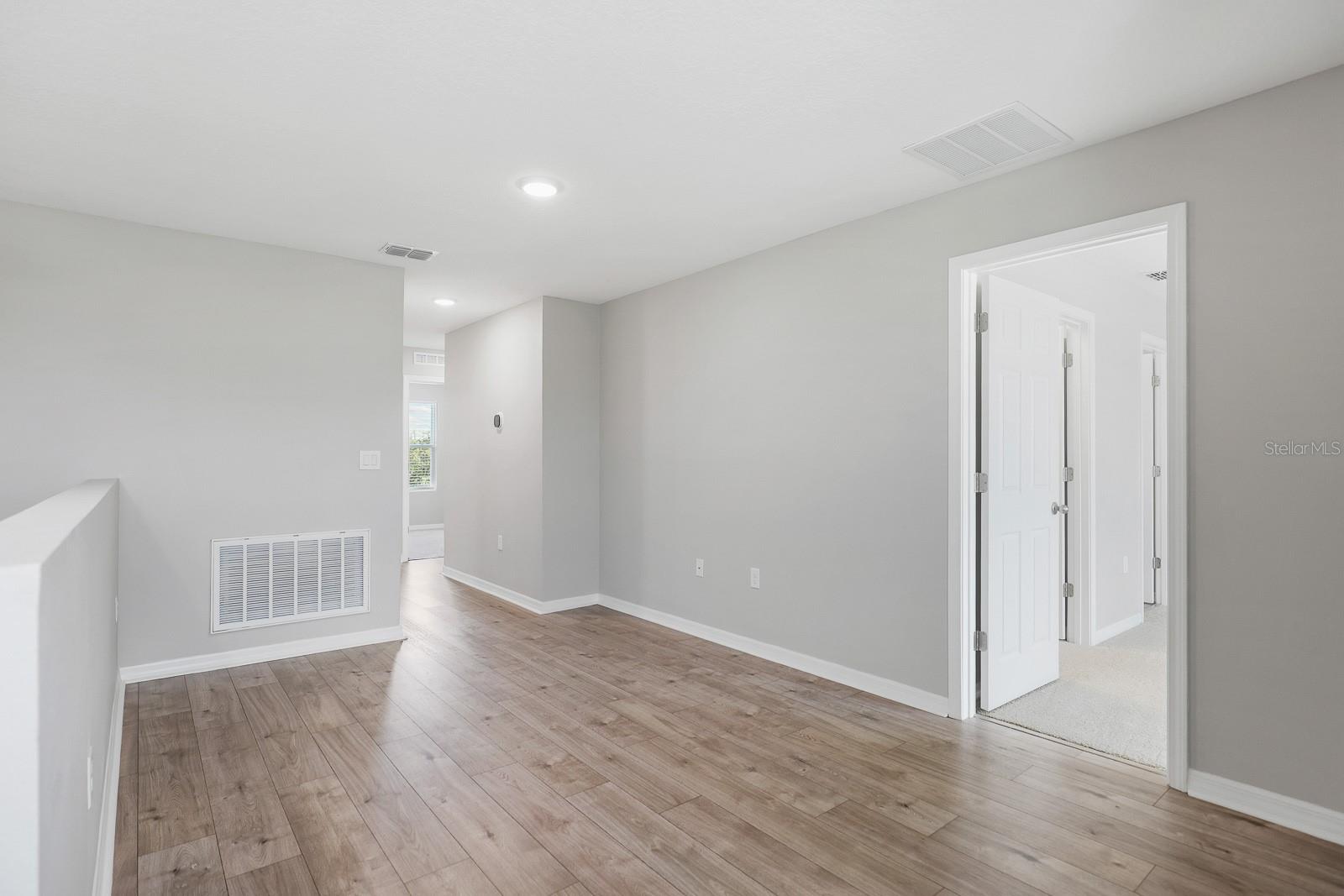 Image 14 of 45 For 12894 French Market Drive