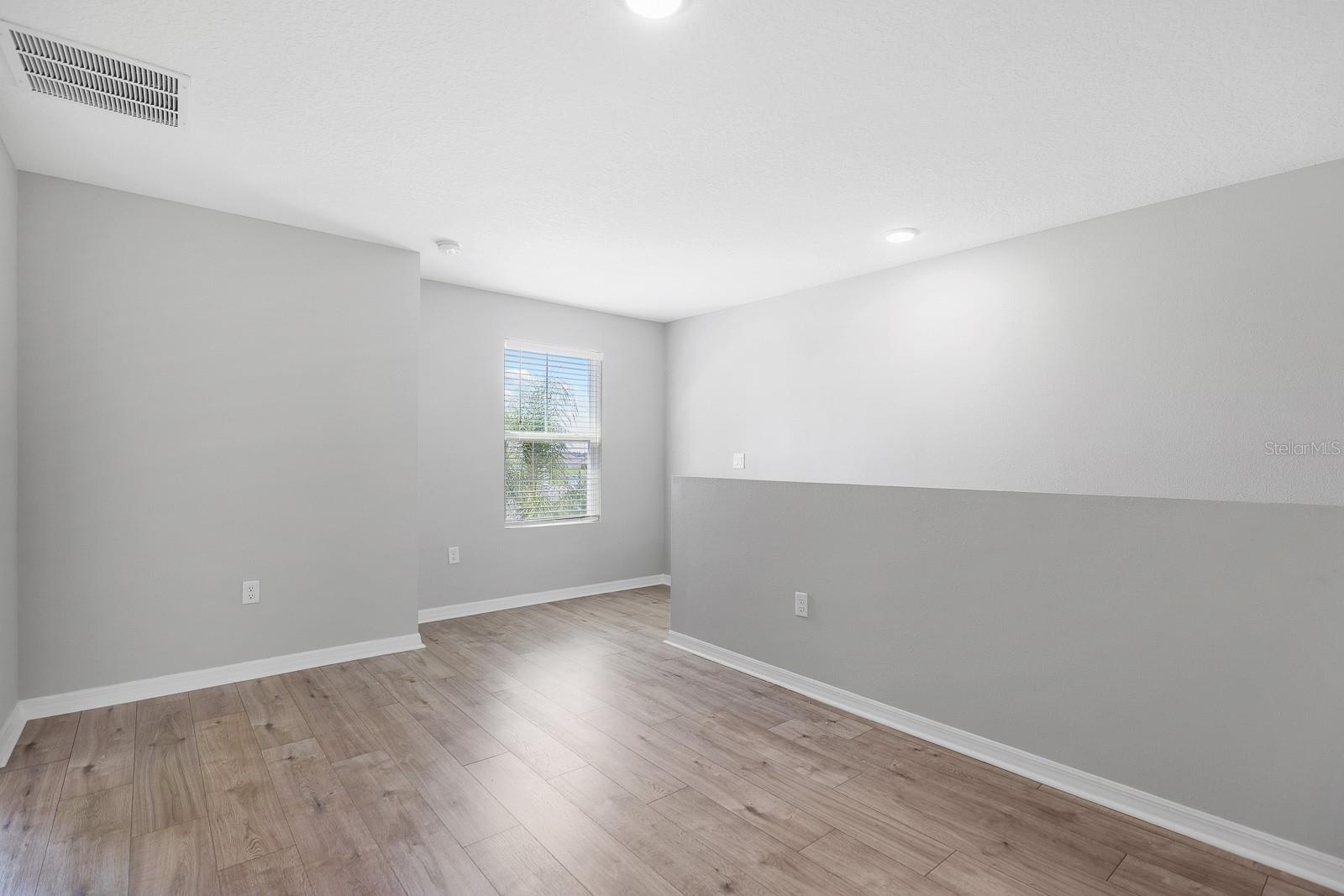 Image 15 of 45 For 12894 French Market Drive