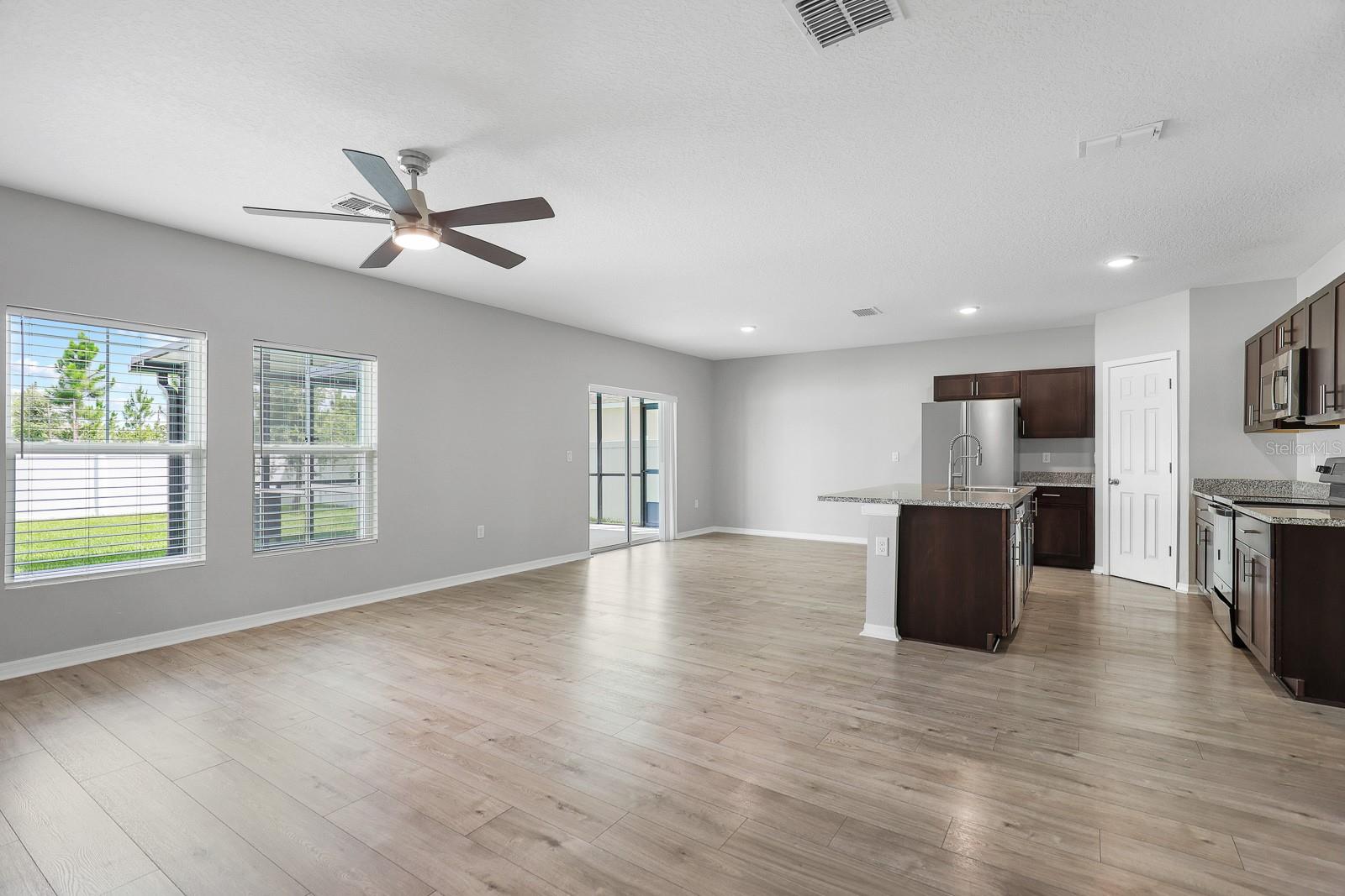 Image 4 of 45 For 12894 French Market Drive