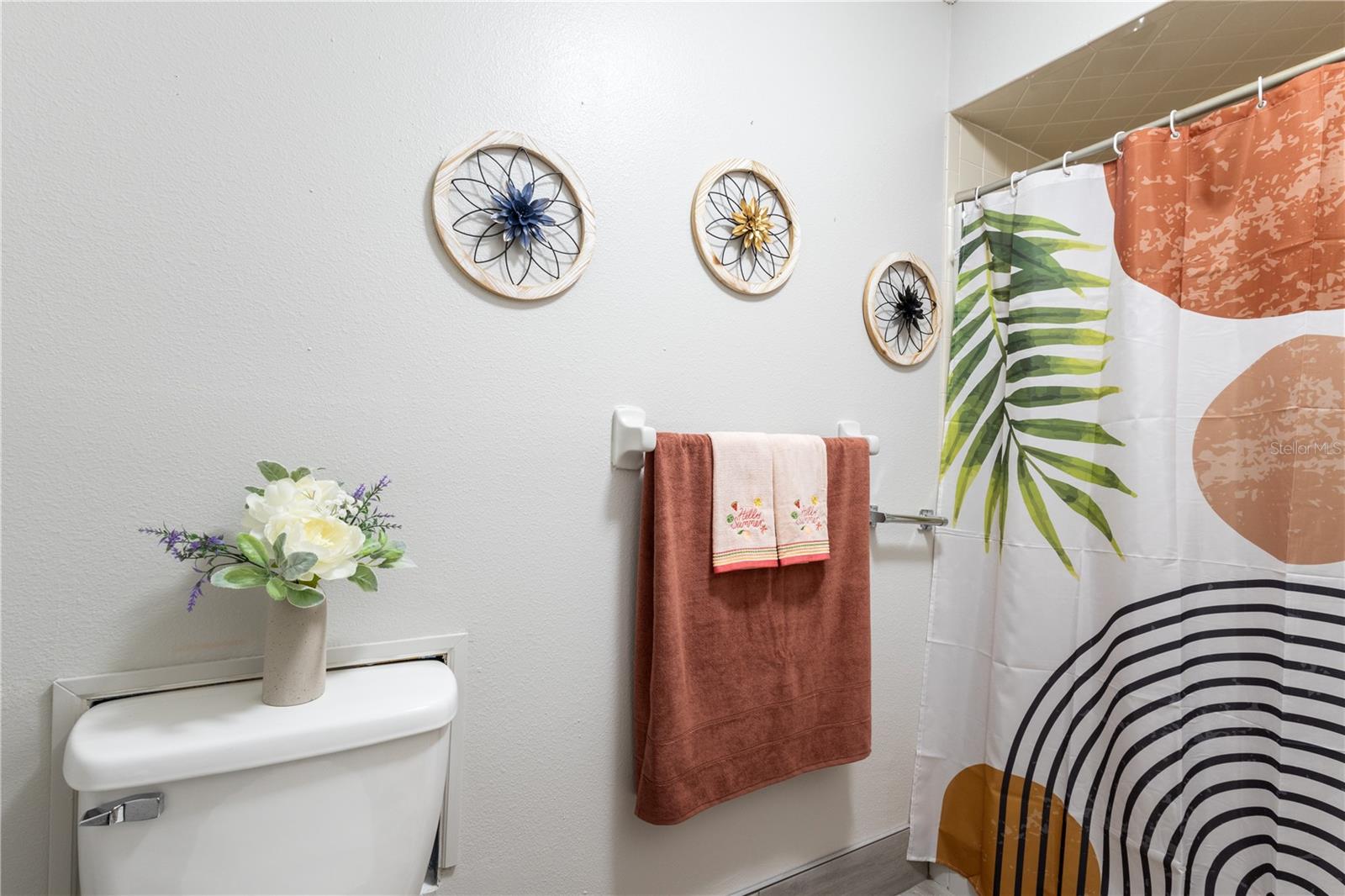 Image 16 of 28 For 12529 Knollbrook Lane