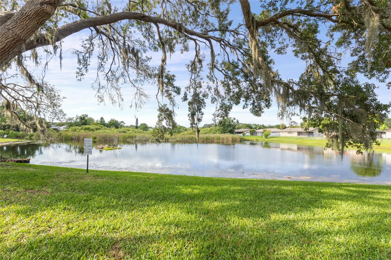 Image 26 of 28 For 12529 Knollbrook Lane