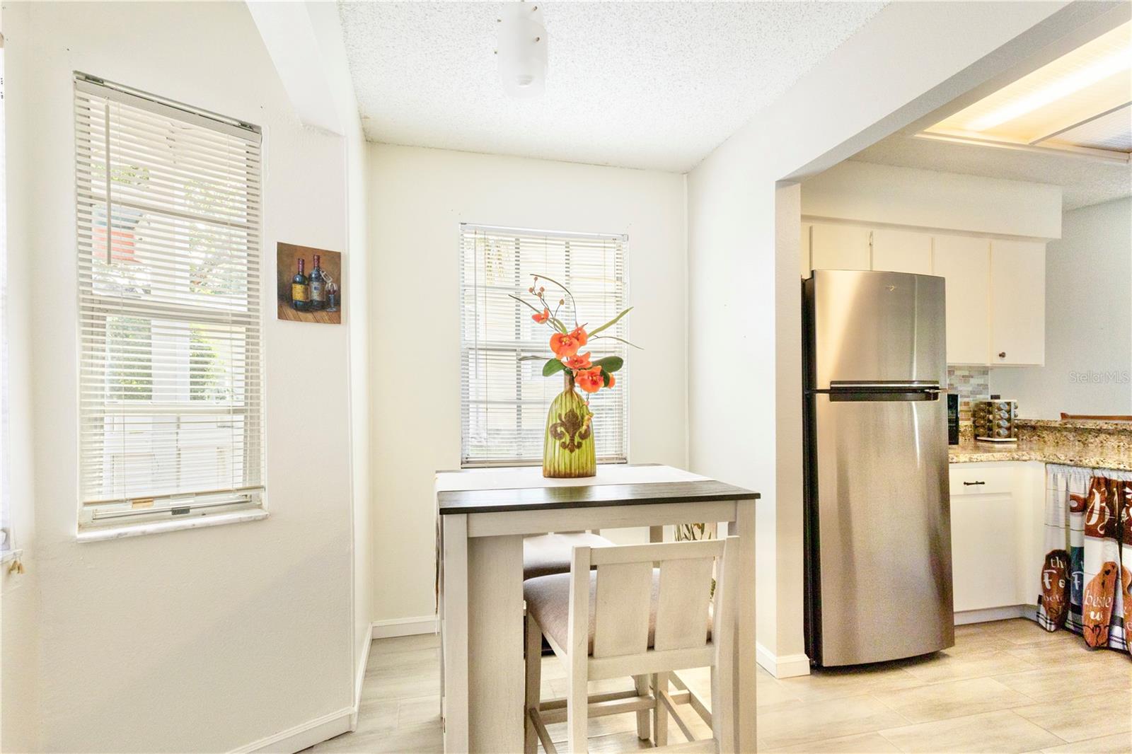 Image 6 of 28 For 12529 Knollbrook Lane