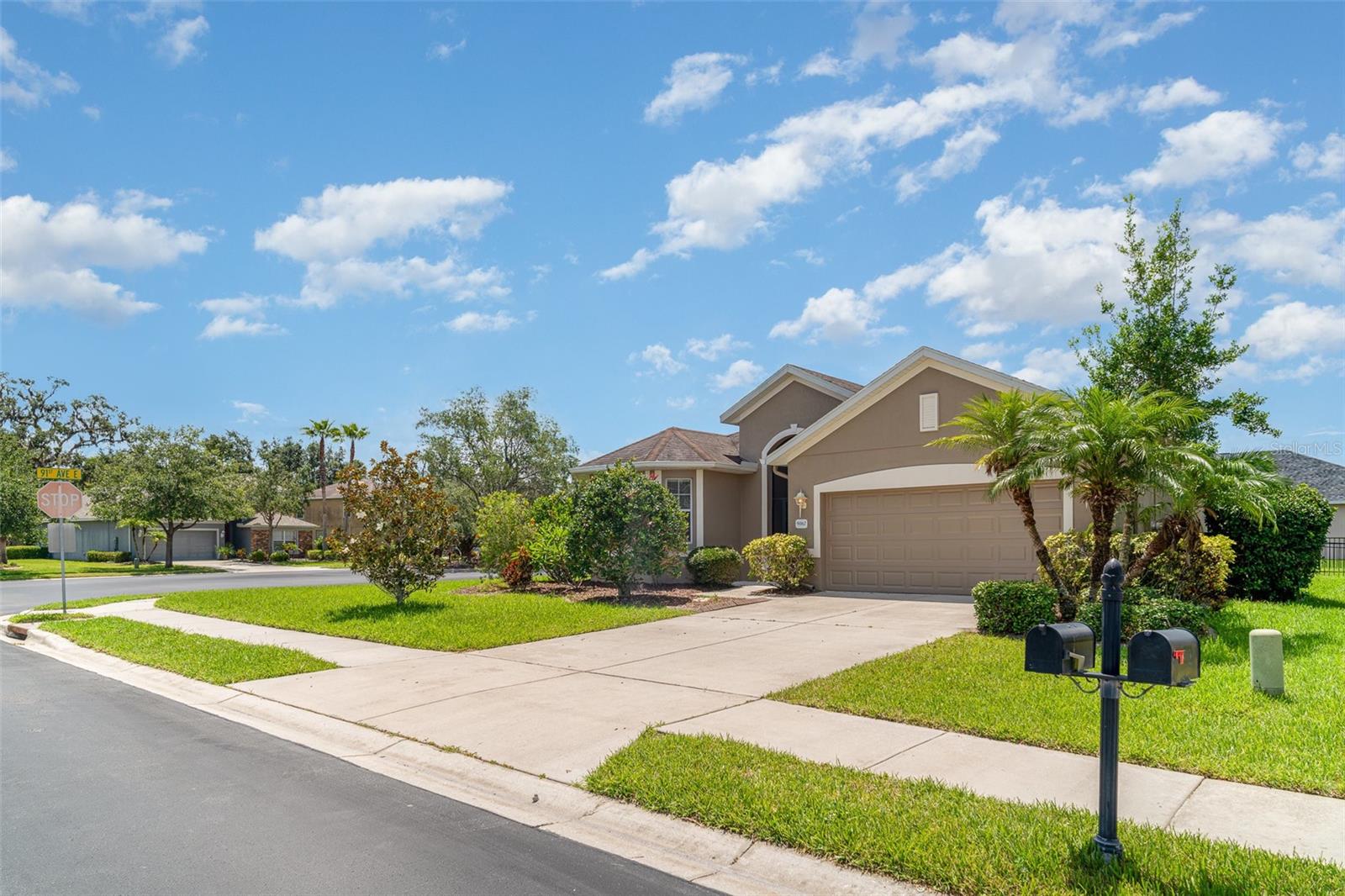 Image 4 of 34 For 9067 39th Street Circle E