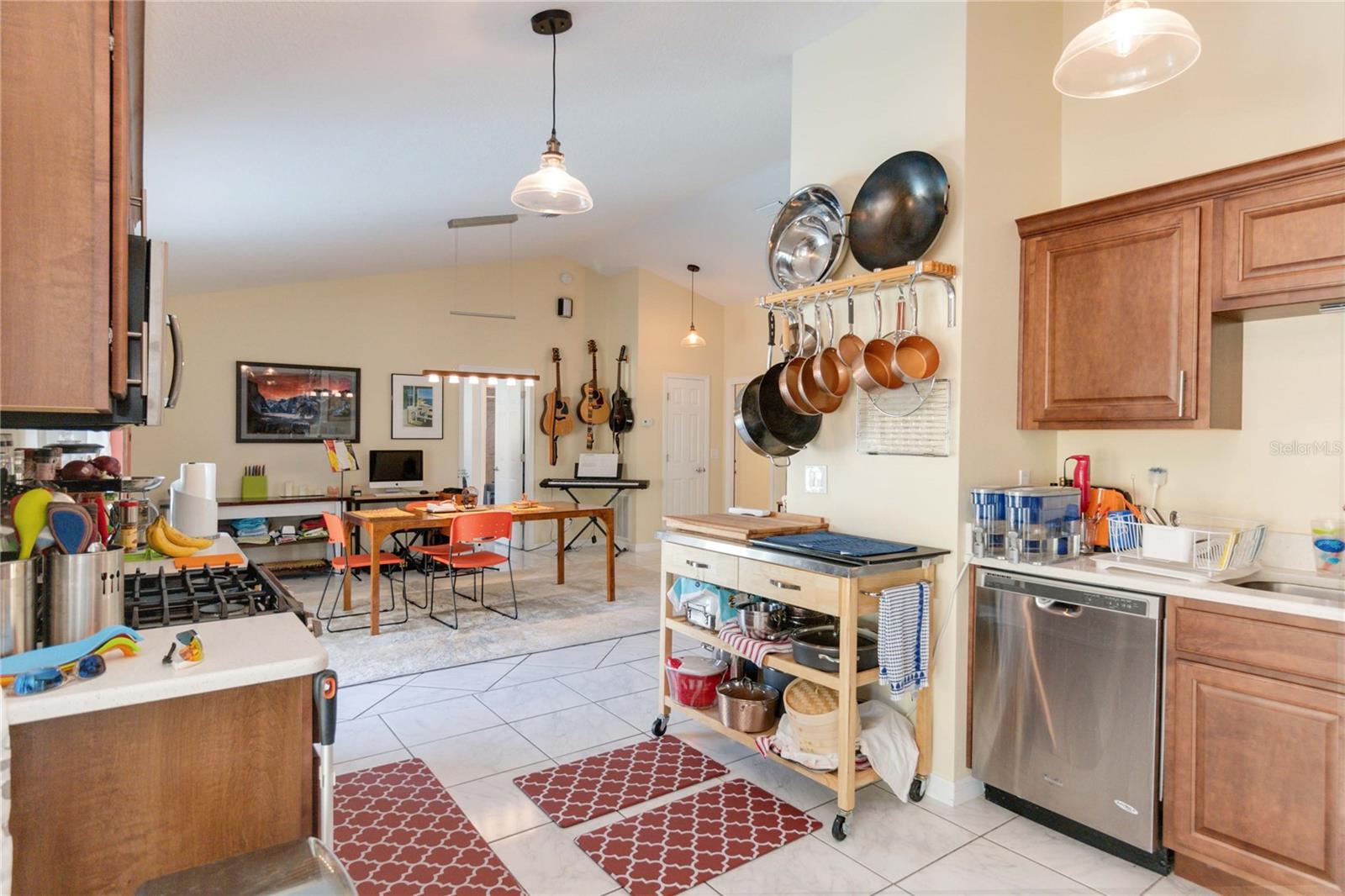Image 14 of 37 For 5595 Eagle Way