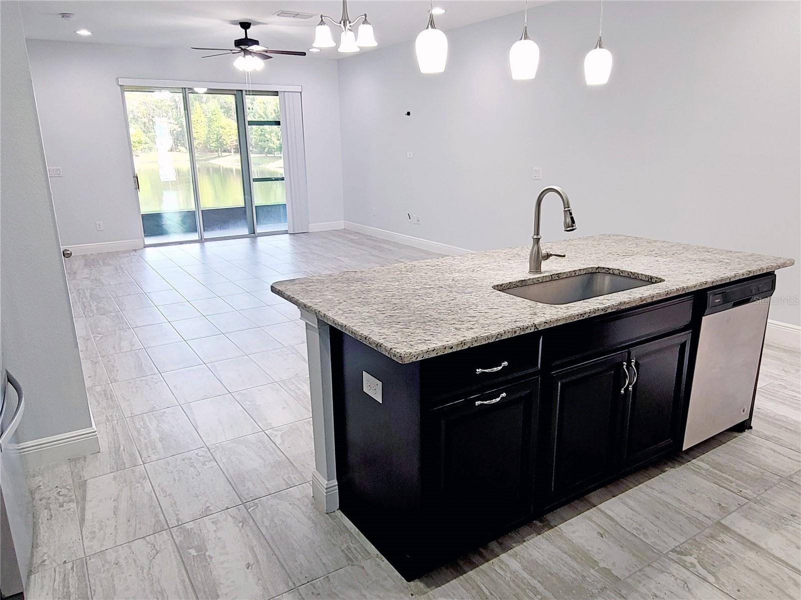 Listing photo id 10 for 5509 Cumberland Star