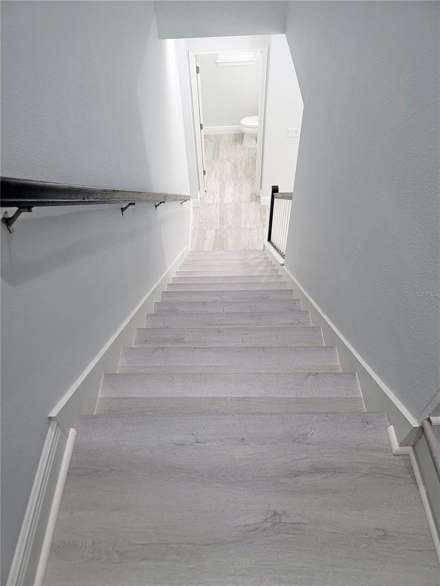 Listing photo id 19 for 5509 Cumberland Star