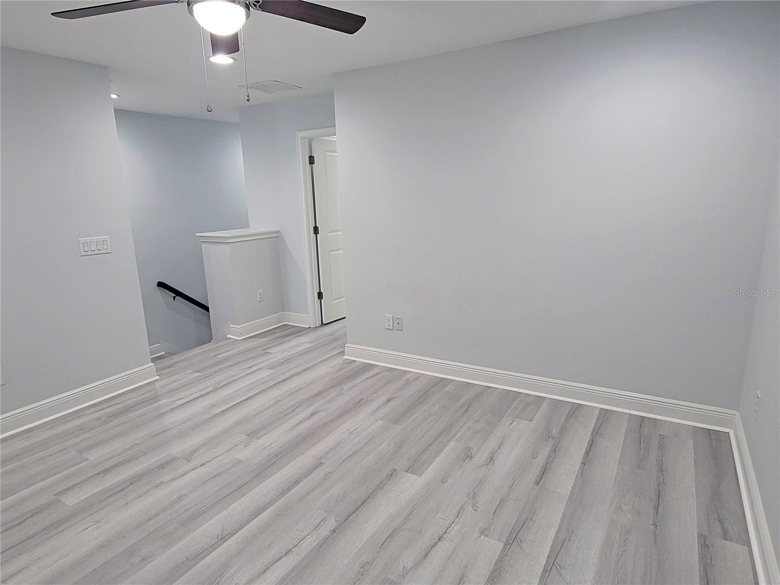Listing photo id 24 for 5509 Cumberland Star