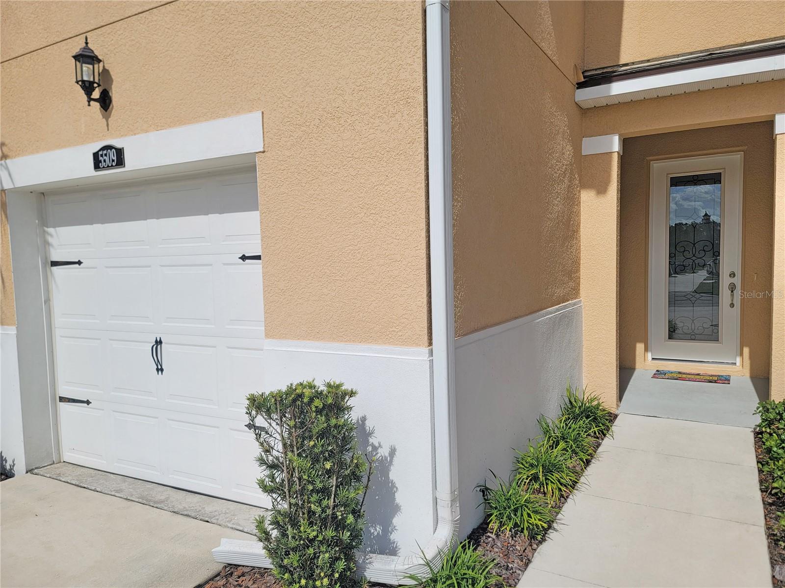 Listing photo id 1 for 5509 Cumberland Star