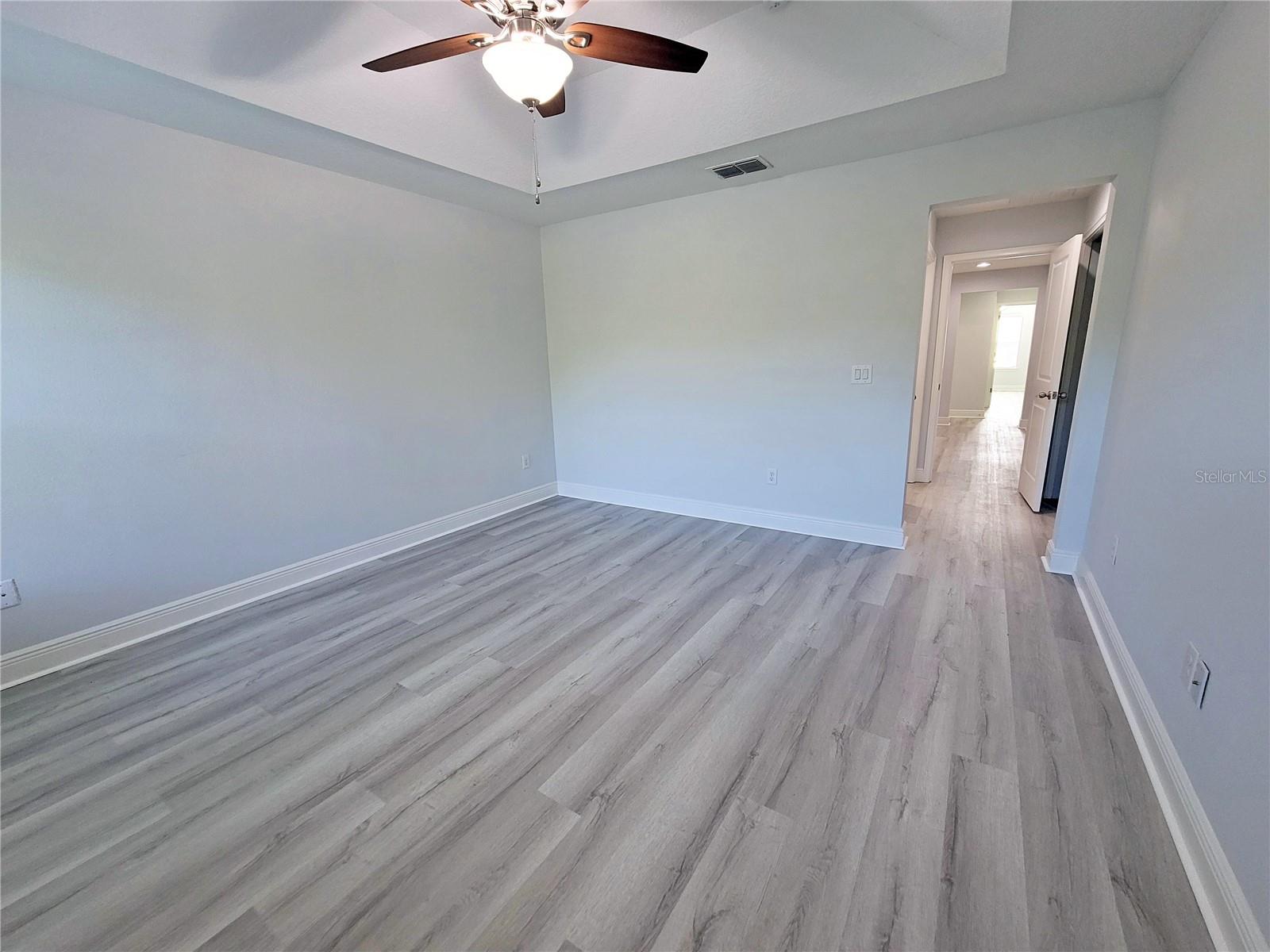 Listing photo id 32 for 5509 Cumberland Star