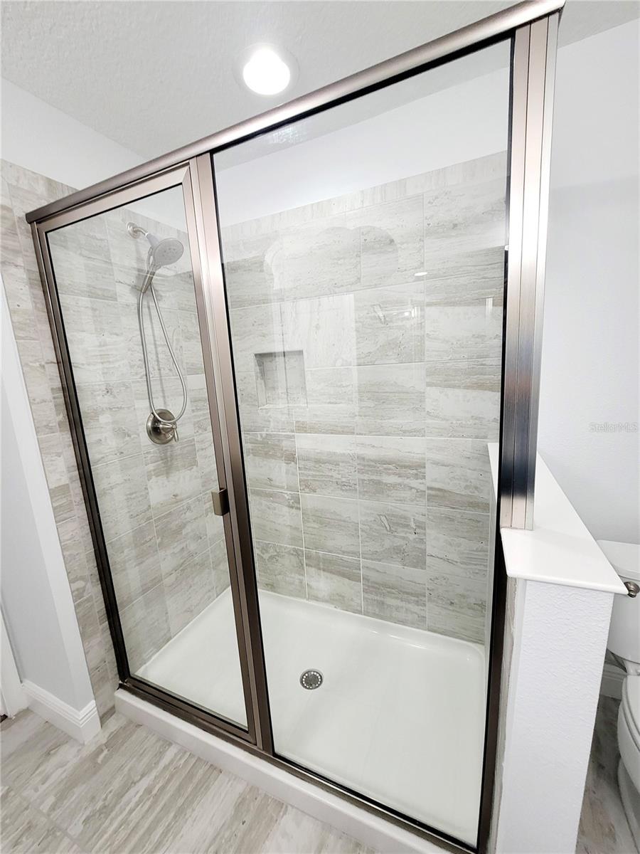 Listing photo id 34 for 5509 Cumberland Star