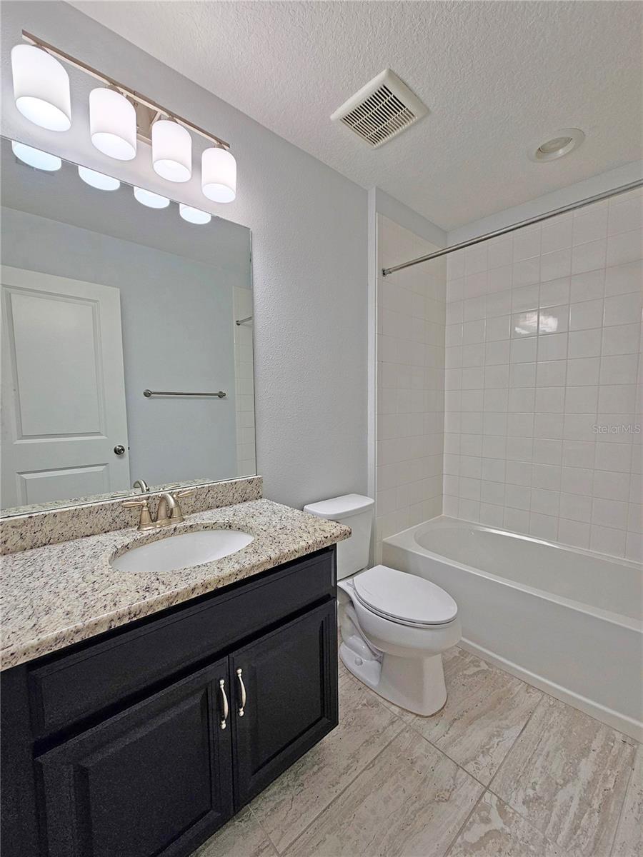 Listing photo id 39 for 5509 Cumberland Star