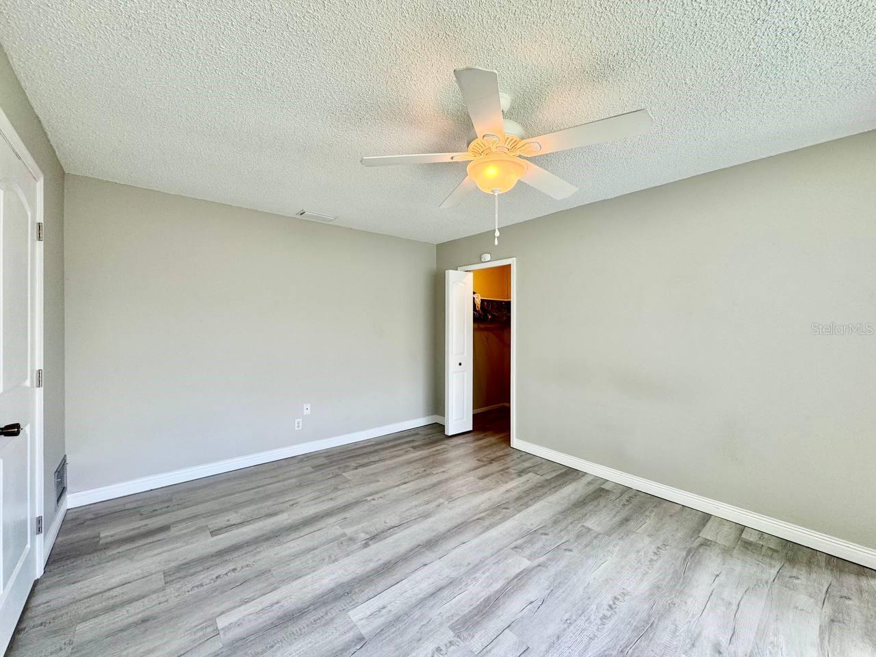 Image 17 of 36 For 2924 Catherine Drive