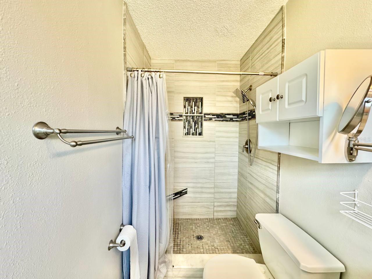 Image 22 of 36 For 2924 Catherine Drive