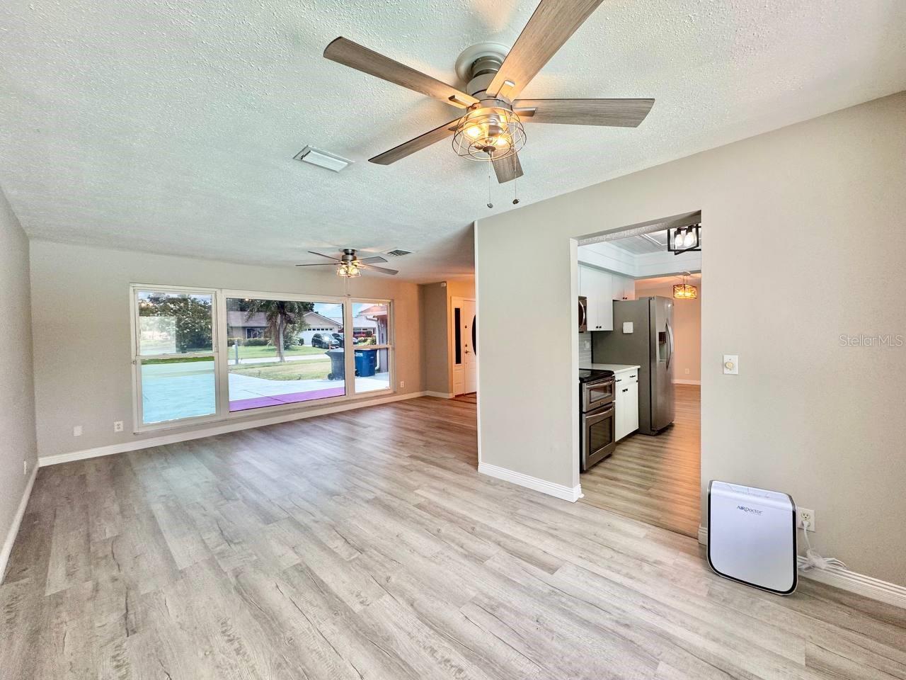 Image 6 of 36 For 2924 Catherine Drive