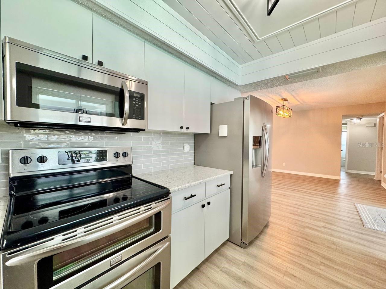 Image 8 of 36 For 2924 Catherine Drive
