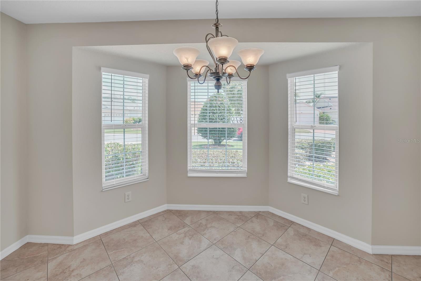 Image 14 of 45 For 879 Astor Way
