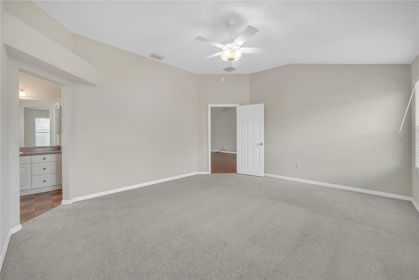Image 23 of 45 For 879 Astor Way