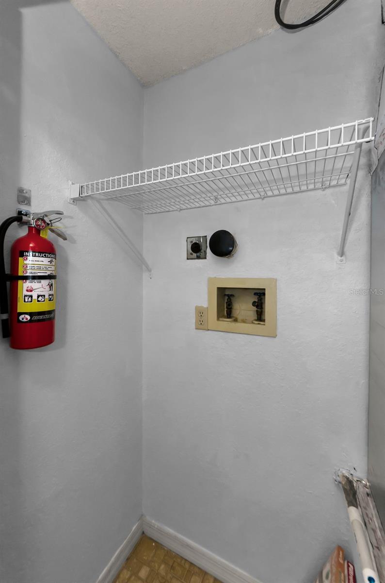 Image 18 of 25 For 1902 Elaine Drive