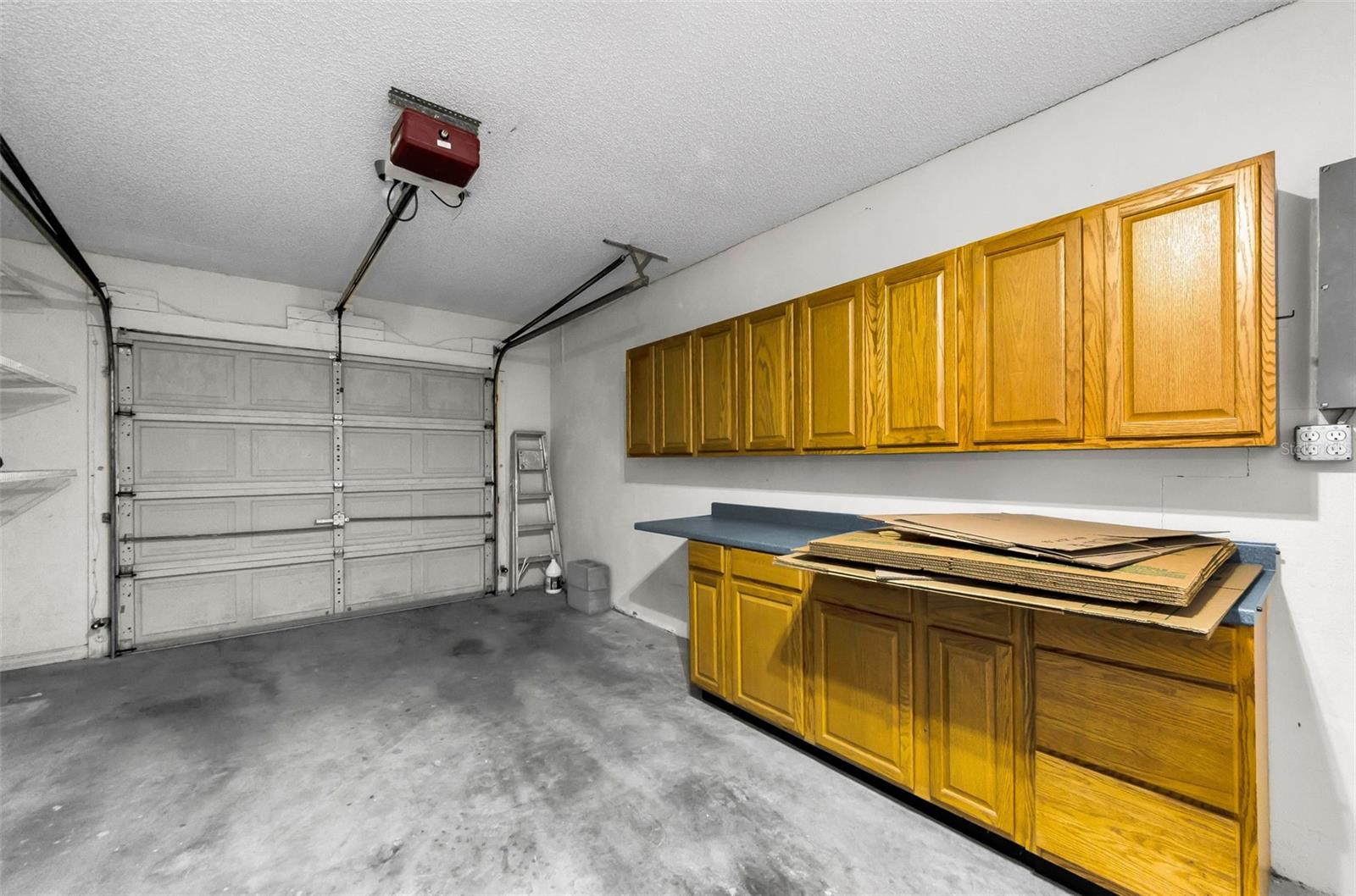 Image 19 of 25 For 1902 Elaine Drive