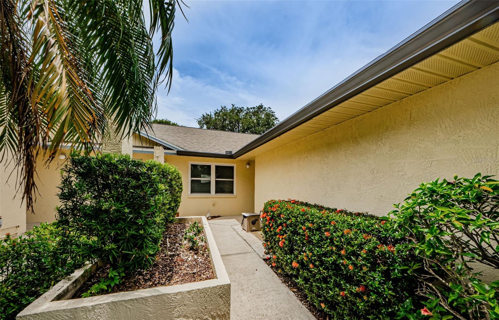 Image 21 of 25 For 1902 Elaine Drive