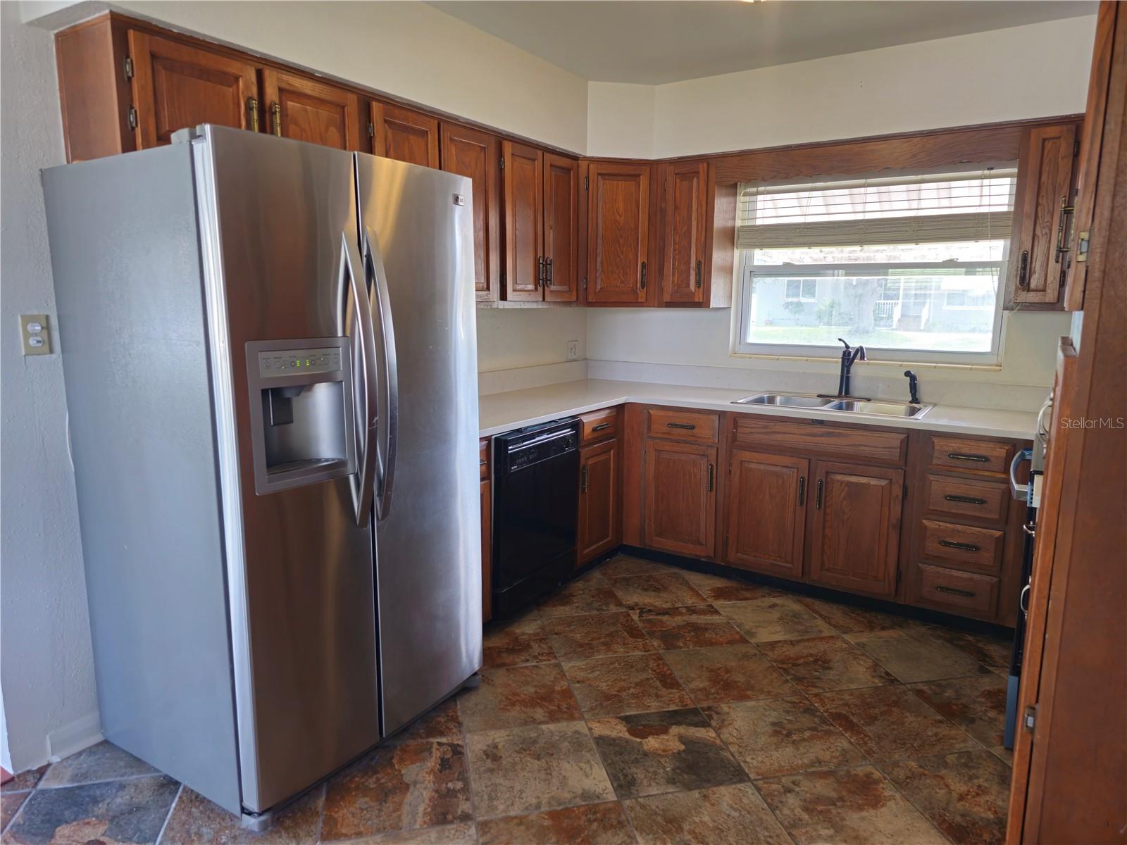Image 18 of 74 For 1369 Whitacre Drive