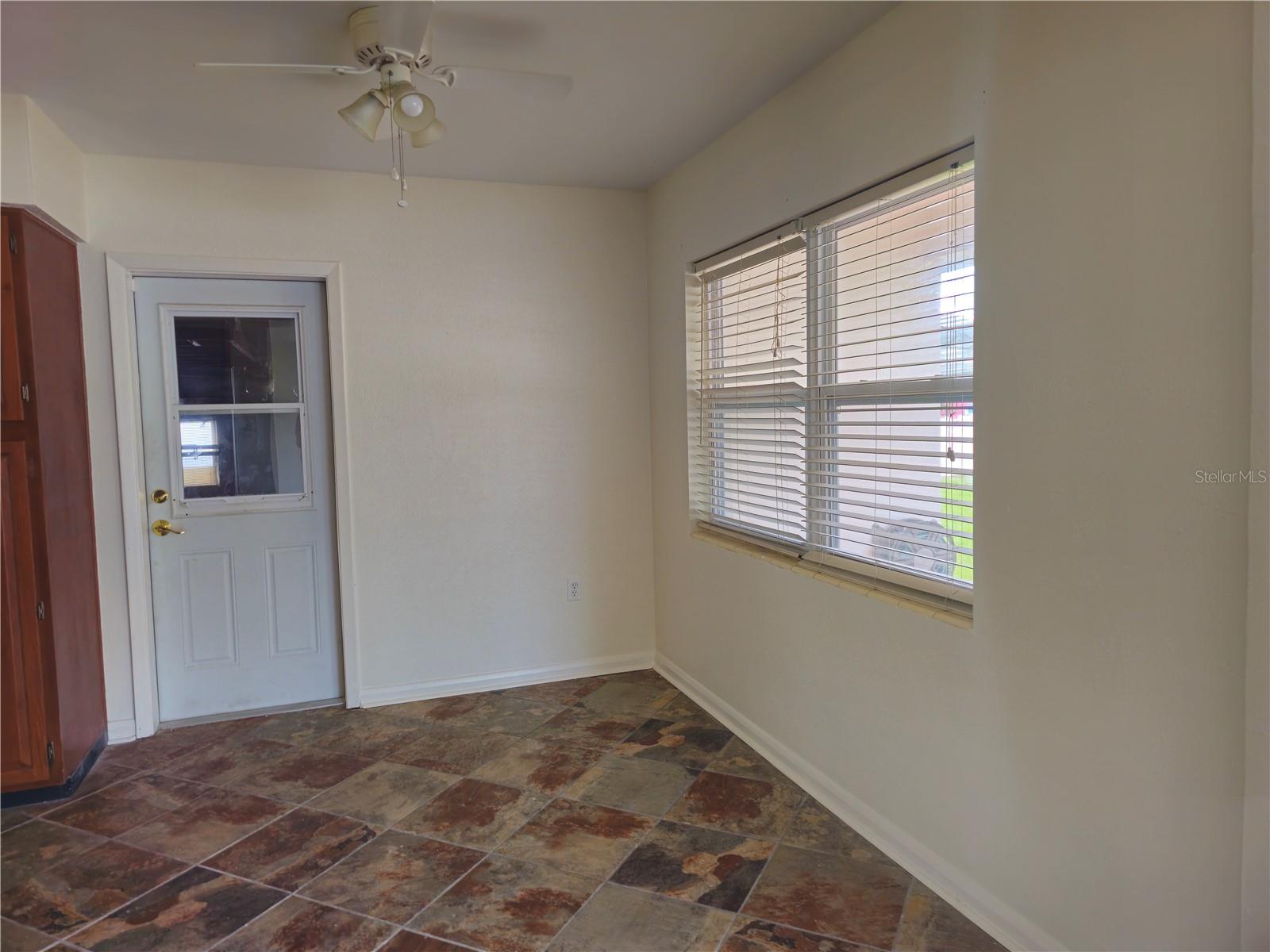 Image 22 of 74 For 1369 Whitacre Drive