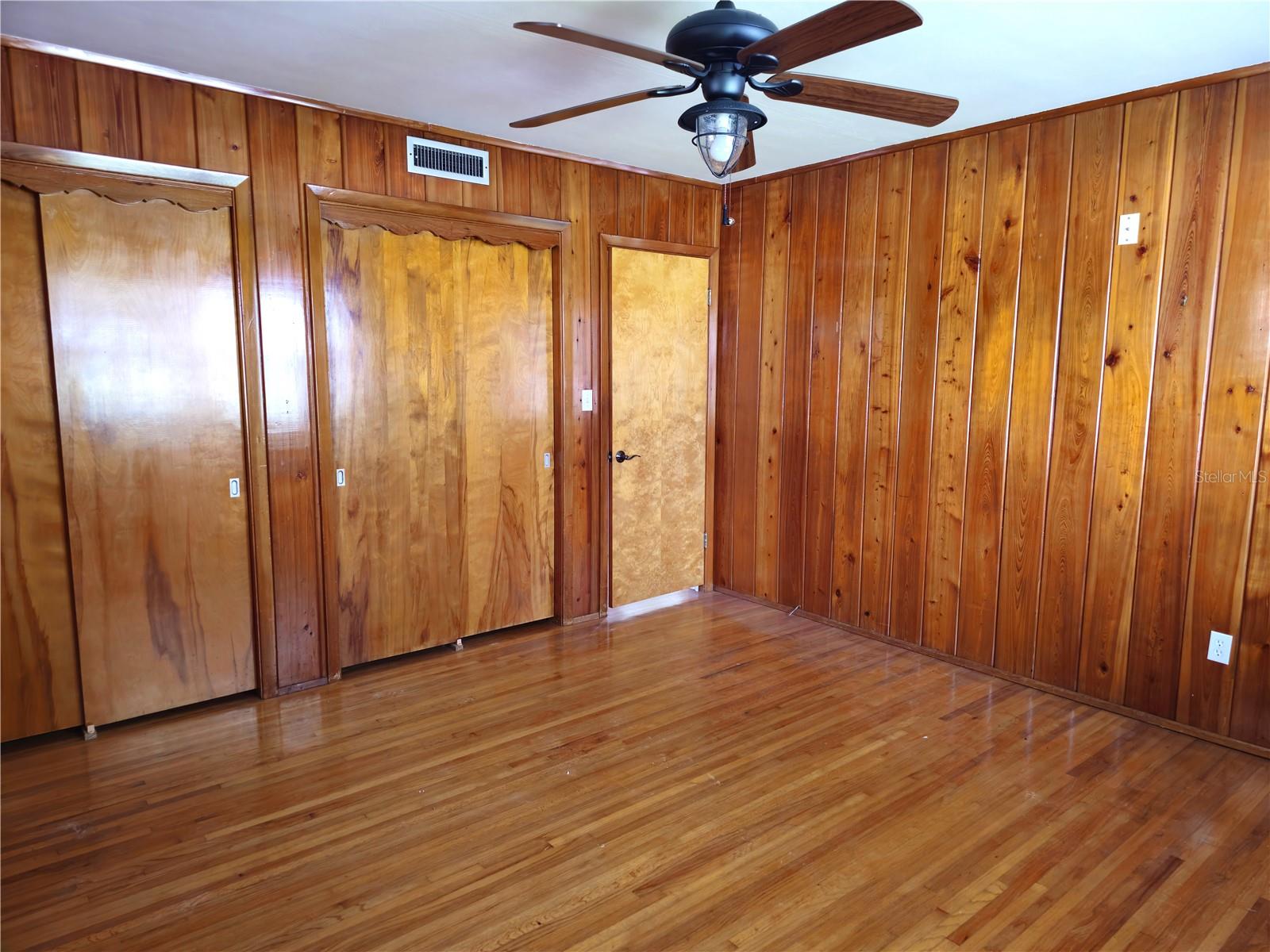 Image 42 of 74 For 1369 Whitacre Drive