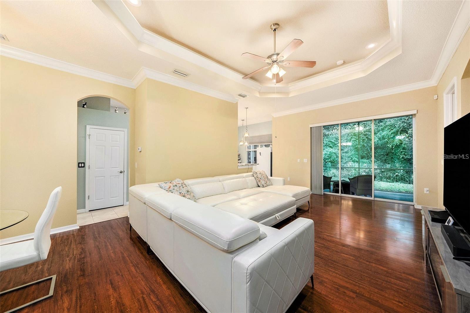 Image 2 of 9 For 11220 Paradise Pointe Way