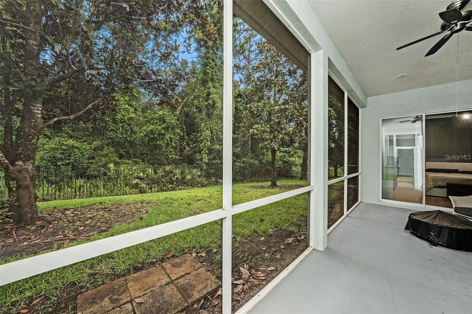 Image 7 of 9 For 11220 Paradise Pointe Way