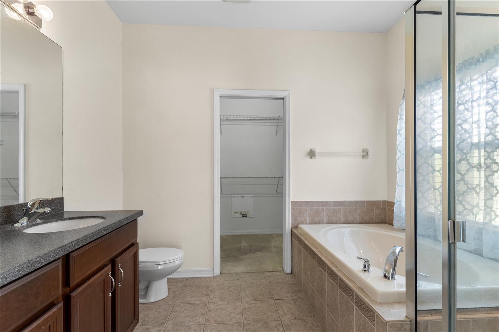 Image 17 of 22 For 12631 Chenwood Avenue